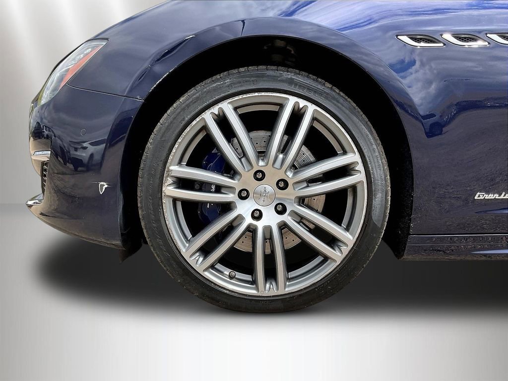 Used 2019 Maserati Ghibli S GranLusso AWD/4WD image 34