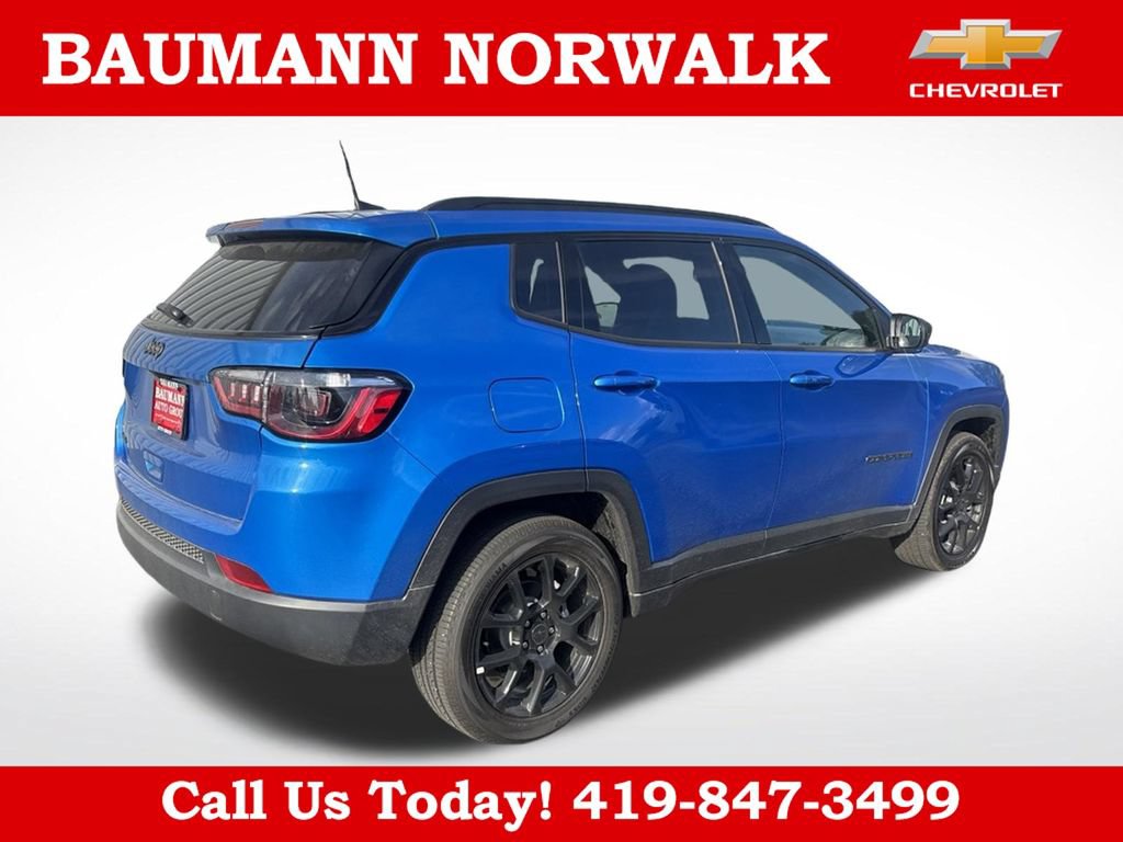 Used 2026 Jeep Compass Latitude w/ Sun and Sound Group AWD/4WD image 4
