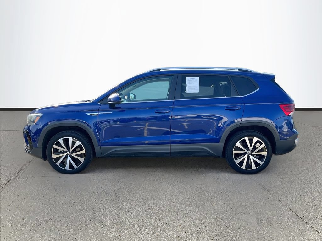 Used 2022 Volkswagen Taos SE FWD image 4