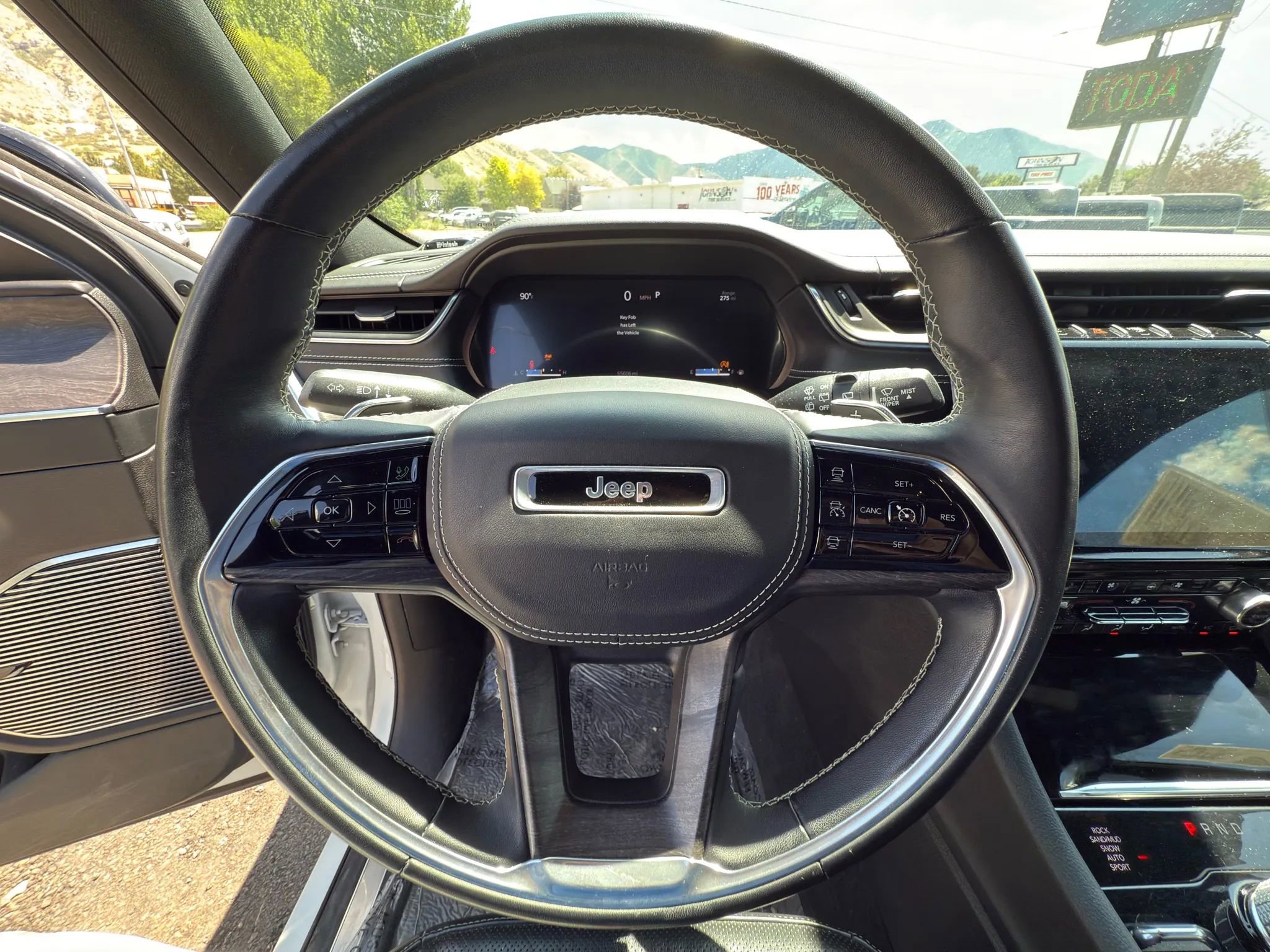 Used 2021 Jeep Grand Cherokee L Overland image 32
