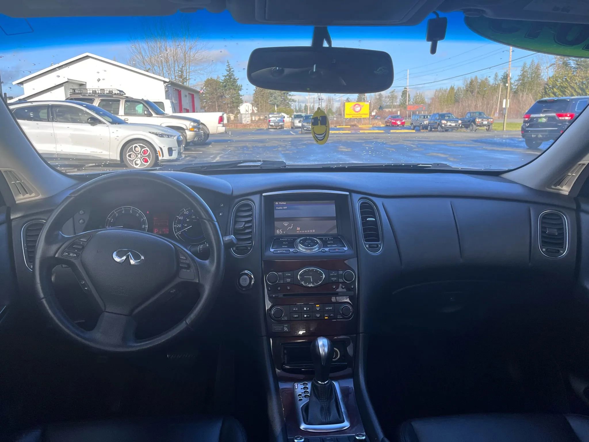 Used 2015 INFINITI QX50 AWD image 23