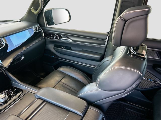 Used 2024 Jeep Grand Wagoneer L Series II w/ Quick Order Packagew 28T AWD/4WD image 5