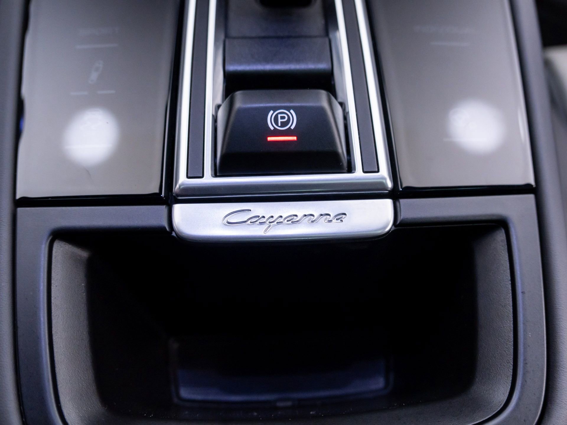 Certified 2023 Porsche Cayenne Turbo S image 29