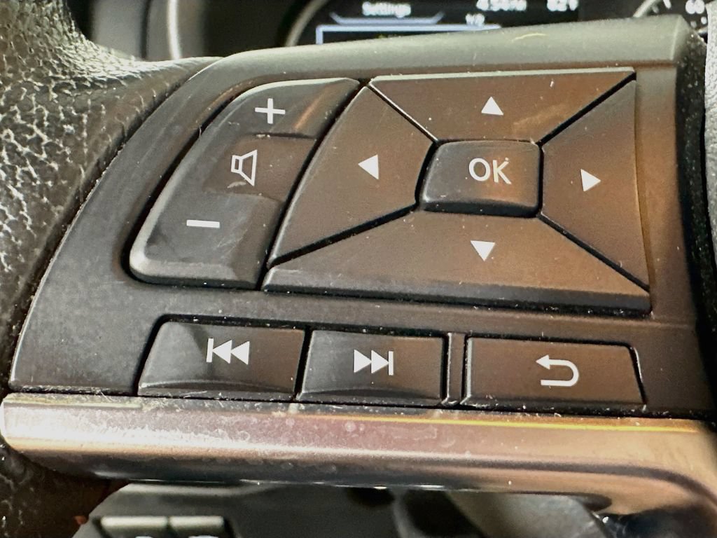Used 2019 Nissan Kicks SR w/ SR Premium Package FWD image 20