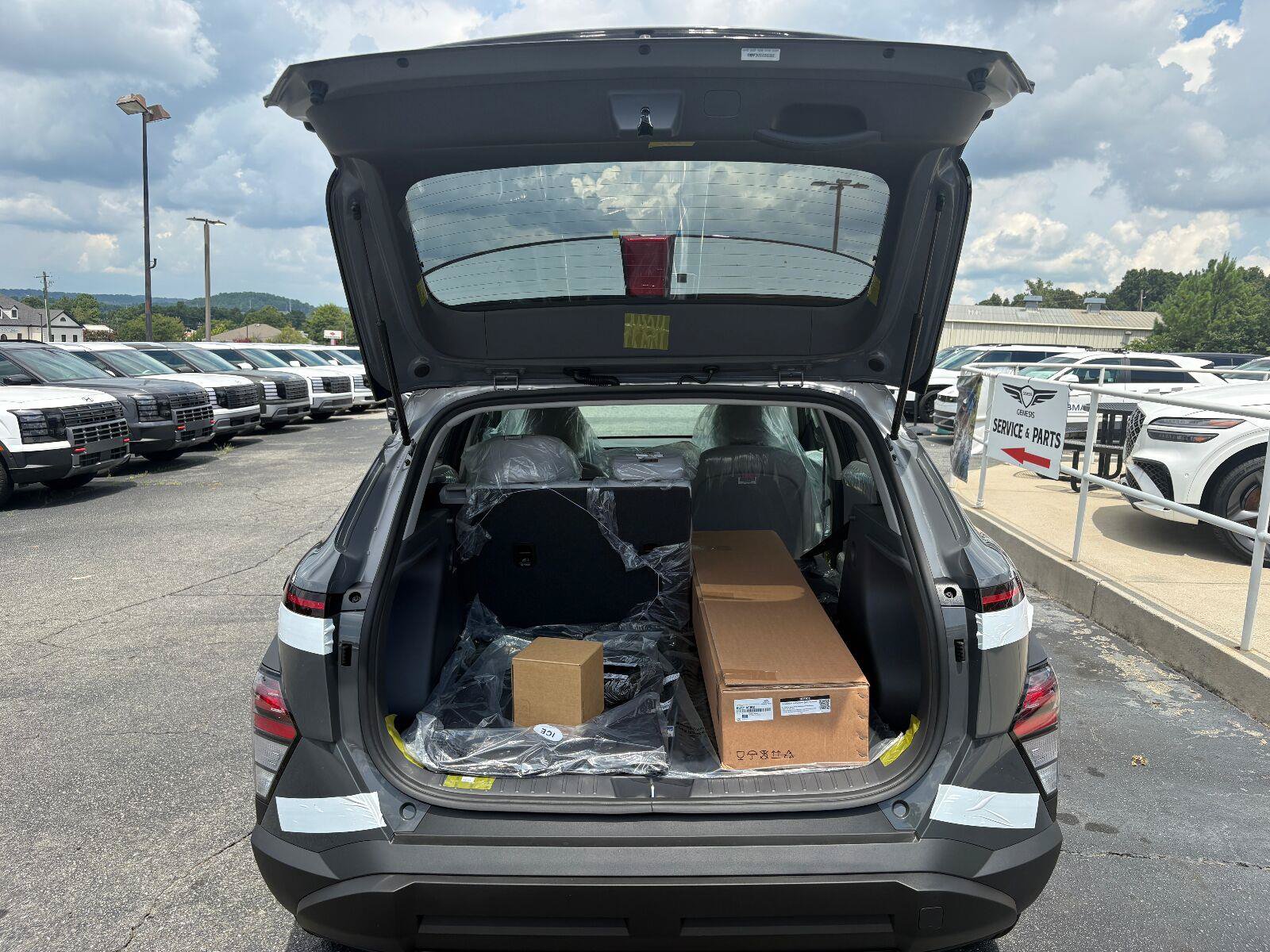 New 2027 Hyundai Kona SEL Sport FWD image 9
