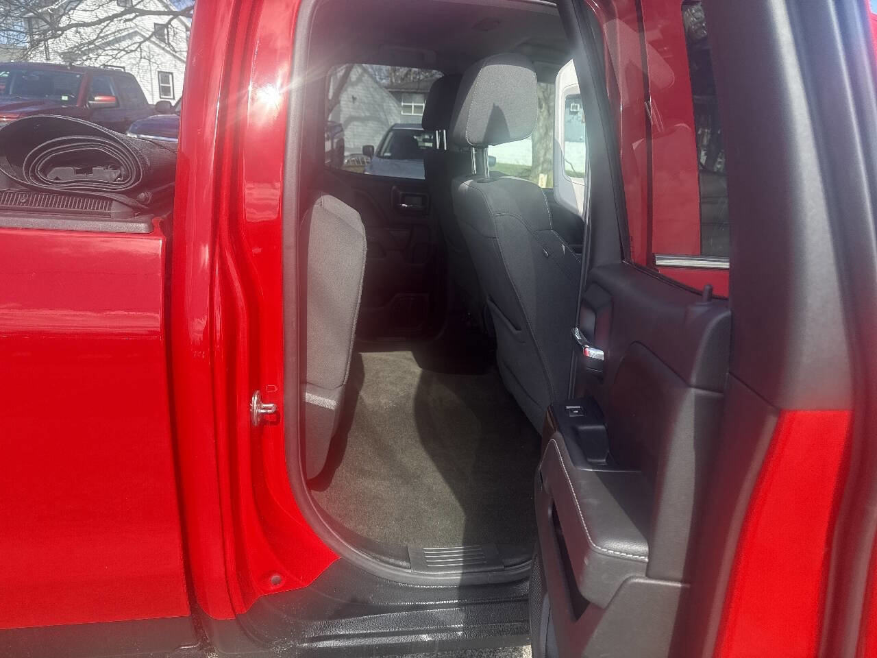 Used 2017 GMC Sierra 1500 SLE w/ SLE Value Package image 7