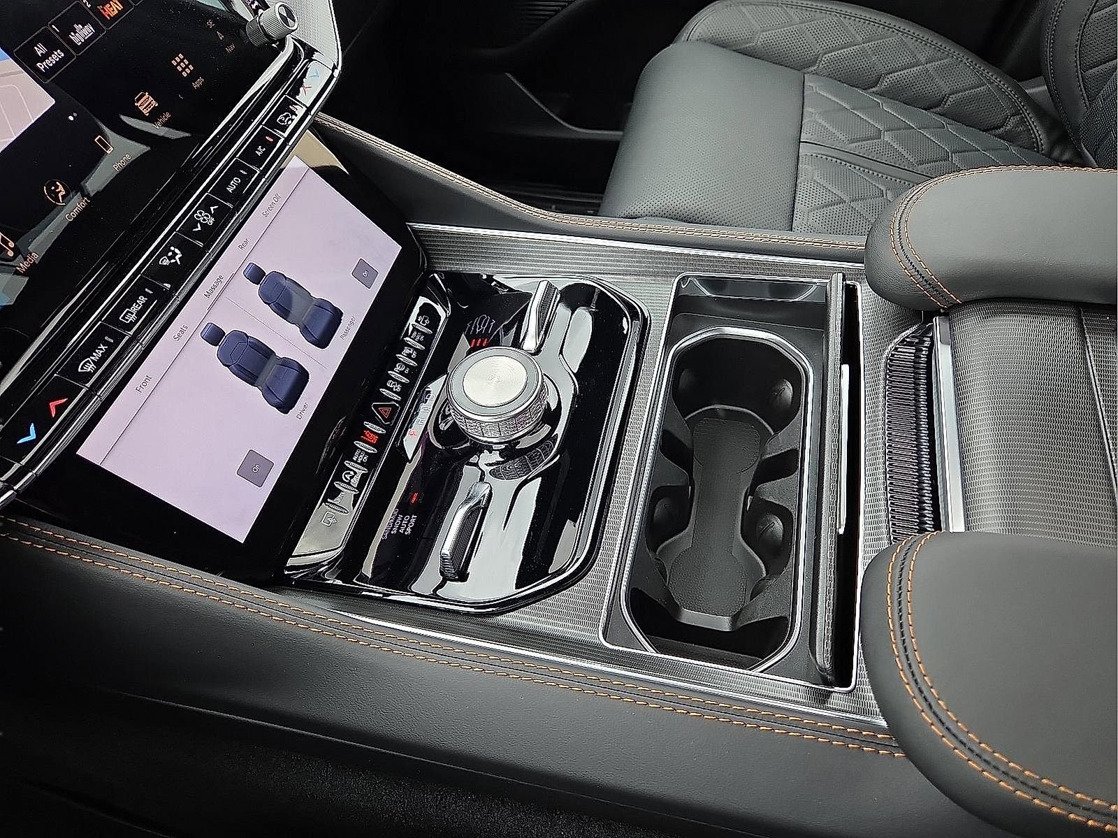 New 2026 Jeep Grand Wagoneer Summit AWD/4WD image 25