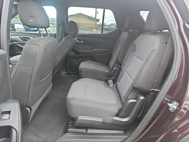 Used 2023 Chevrolet Traverse LT FWD image 25