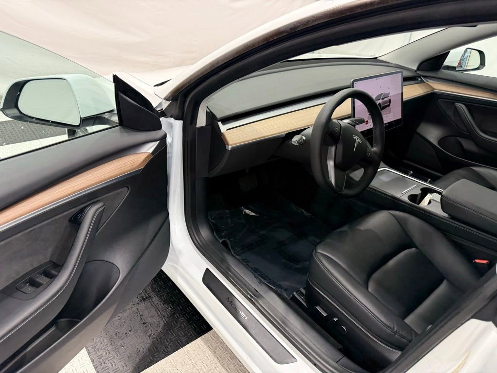 Used 2022 Tesla Model 3 image 30