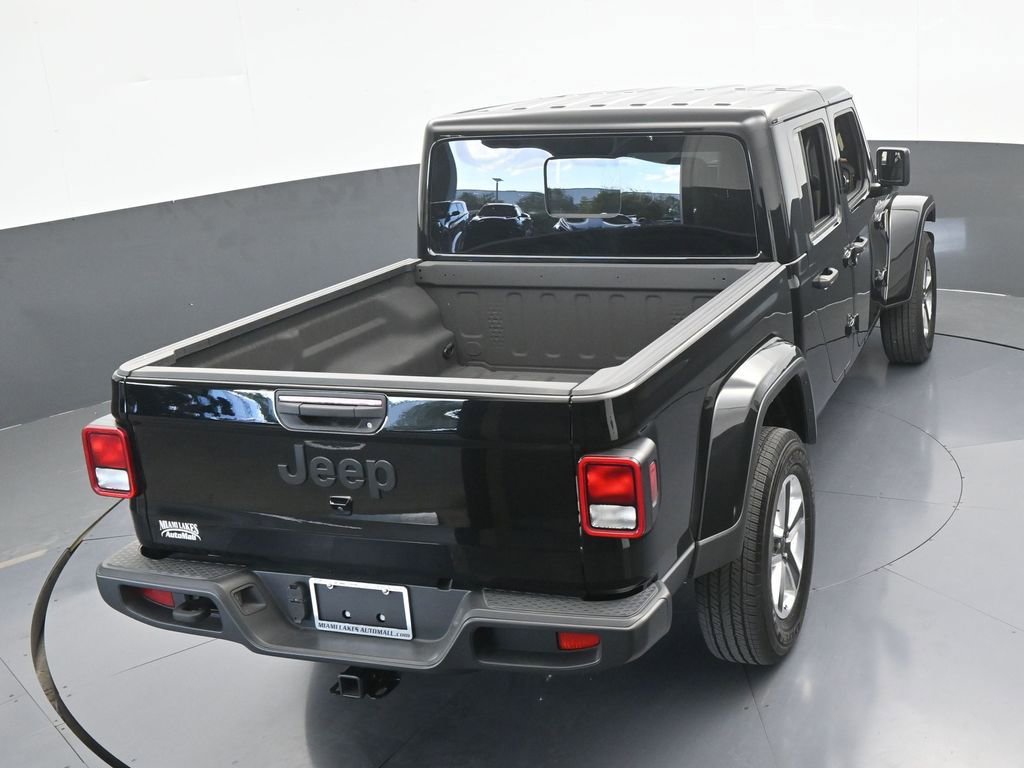 Used 2024 Jeep Gladiator Sport w/ Premium Package image 48