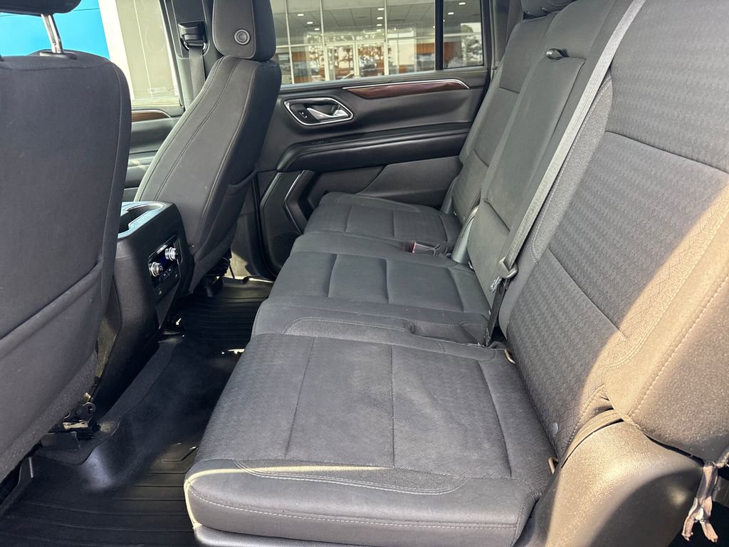 Used 2022 GMC Yukon XL SLE image 28