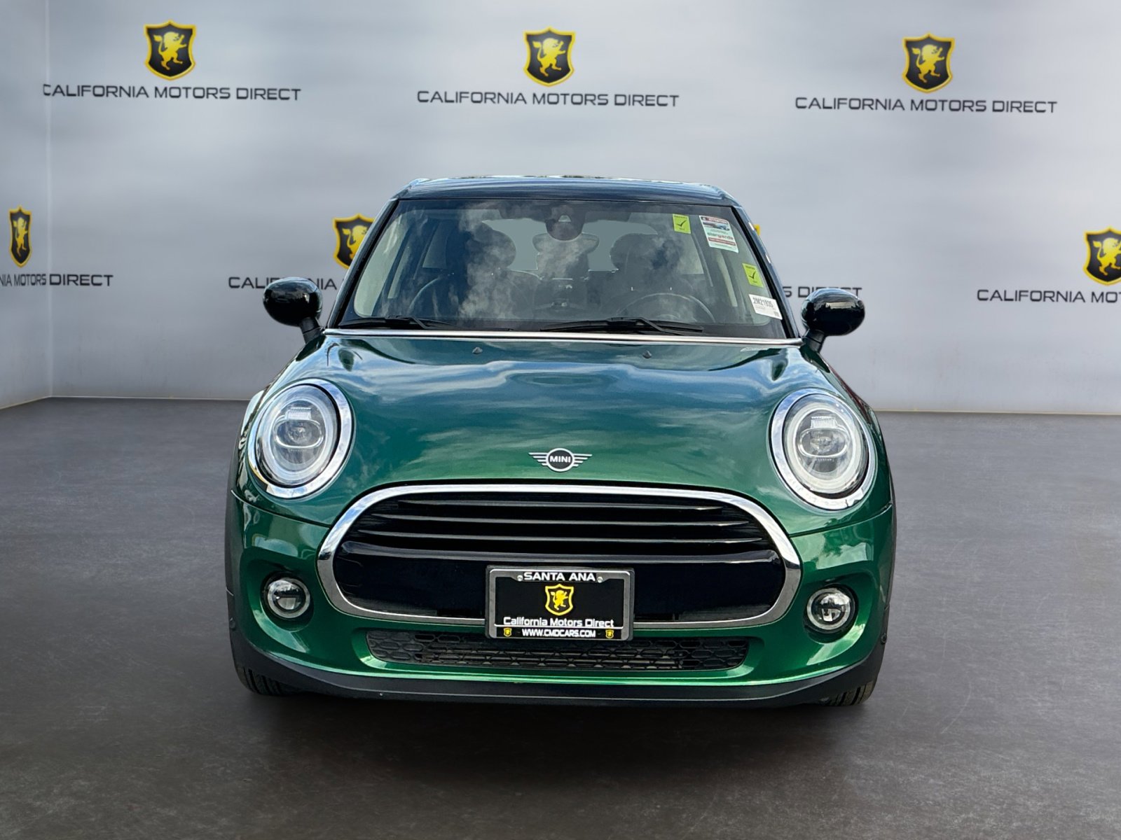 Used 2020 MINI Cooper 4-Door Hardtop FWD image 2