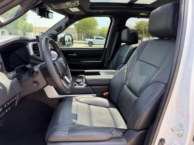 Used 2024 Toyota Sequoia Platinum AWD/4WD image 28