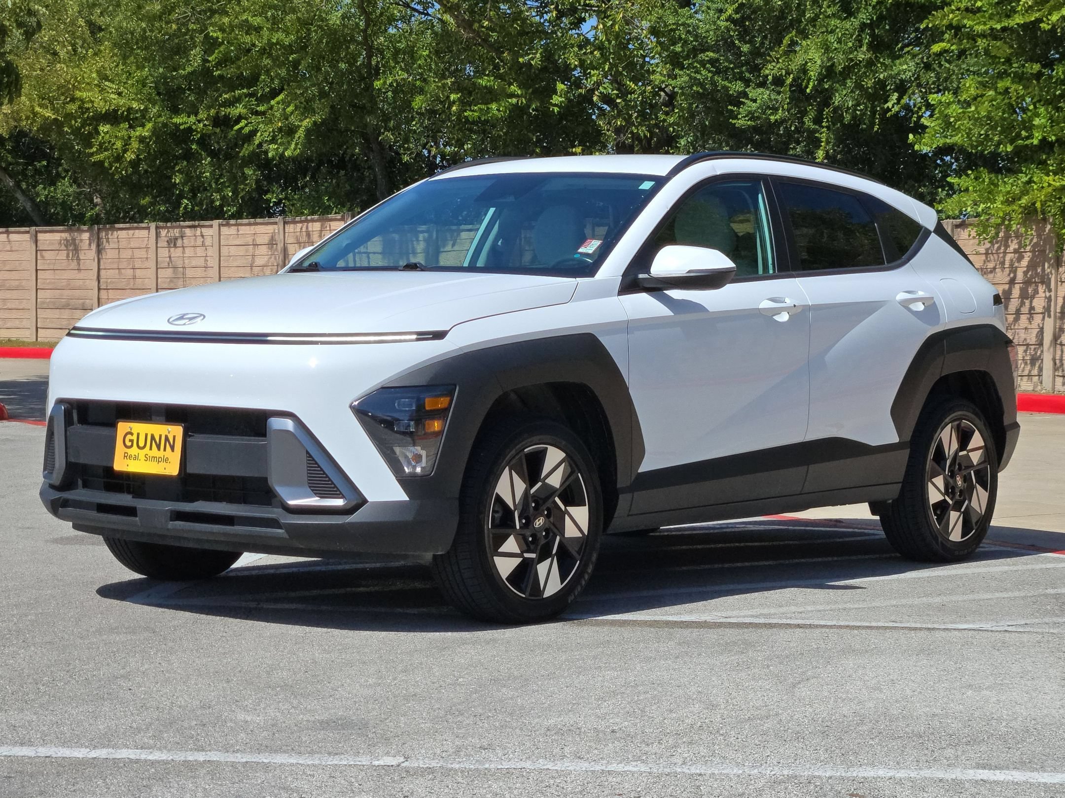 Used 2024 Hyundai Kona SEL AWD/4WD image 7