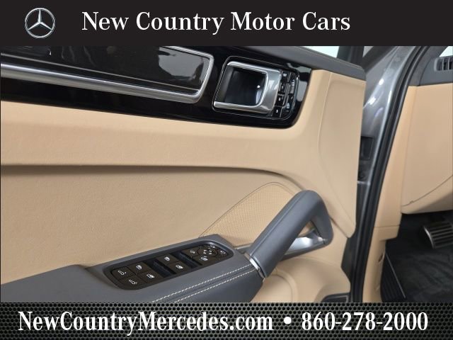 Used 2020 Porsche Cayenne Turbo image 22