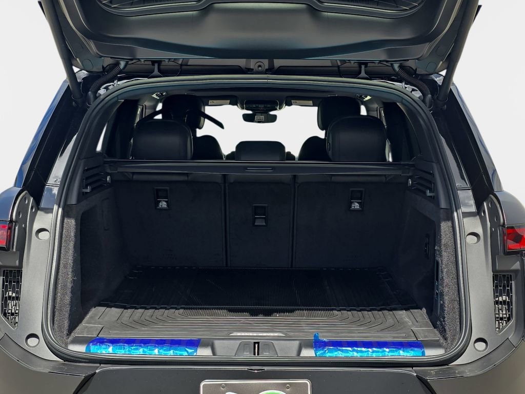 New 2026 Land Rover Range Rover Sport Dynamic SE AWD/4WD image 12