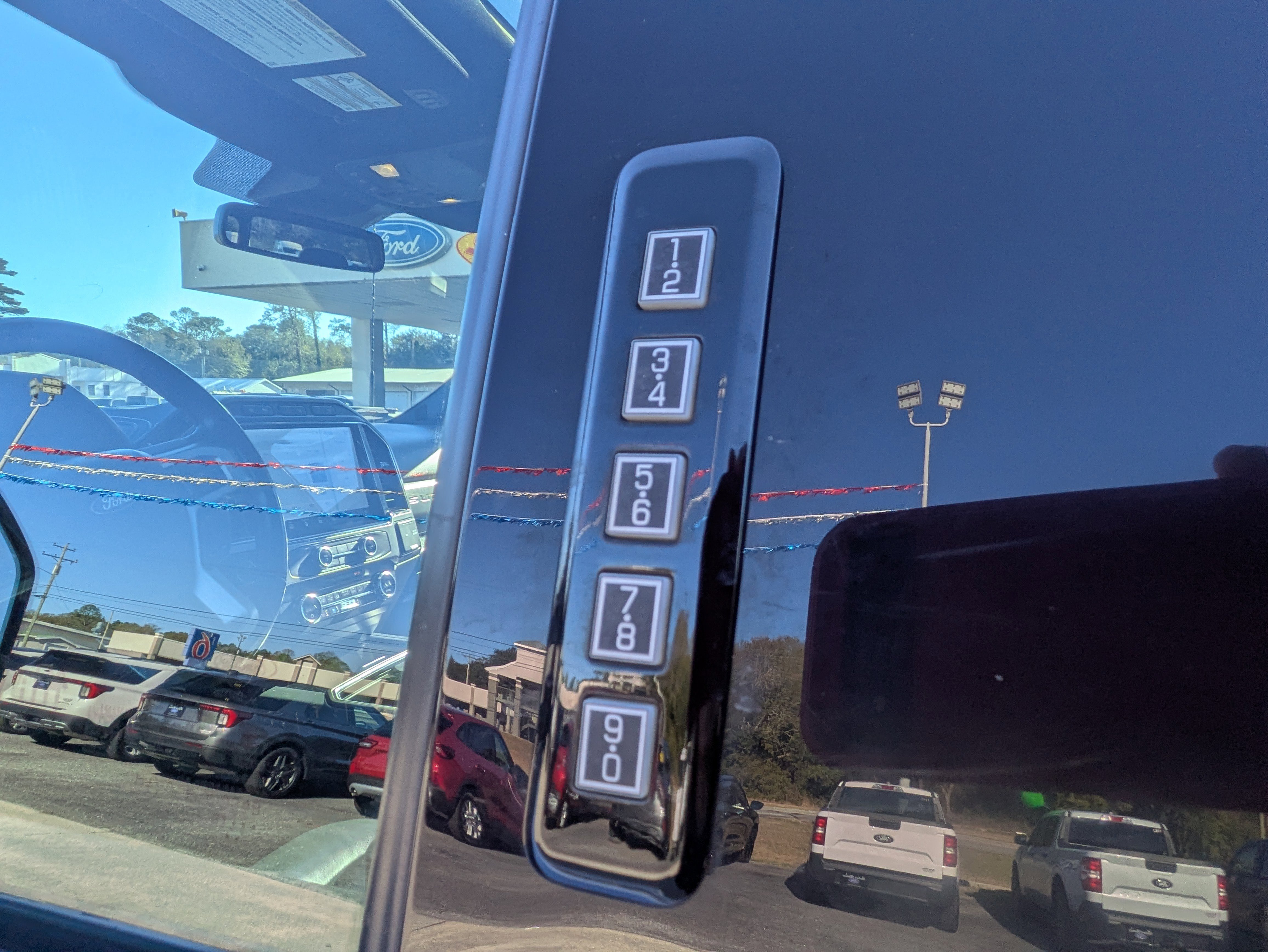 Used 2022 Ford F350 Platinum image 26