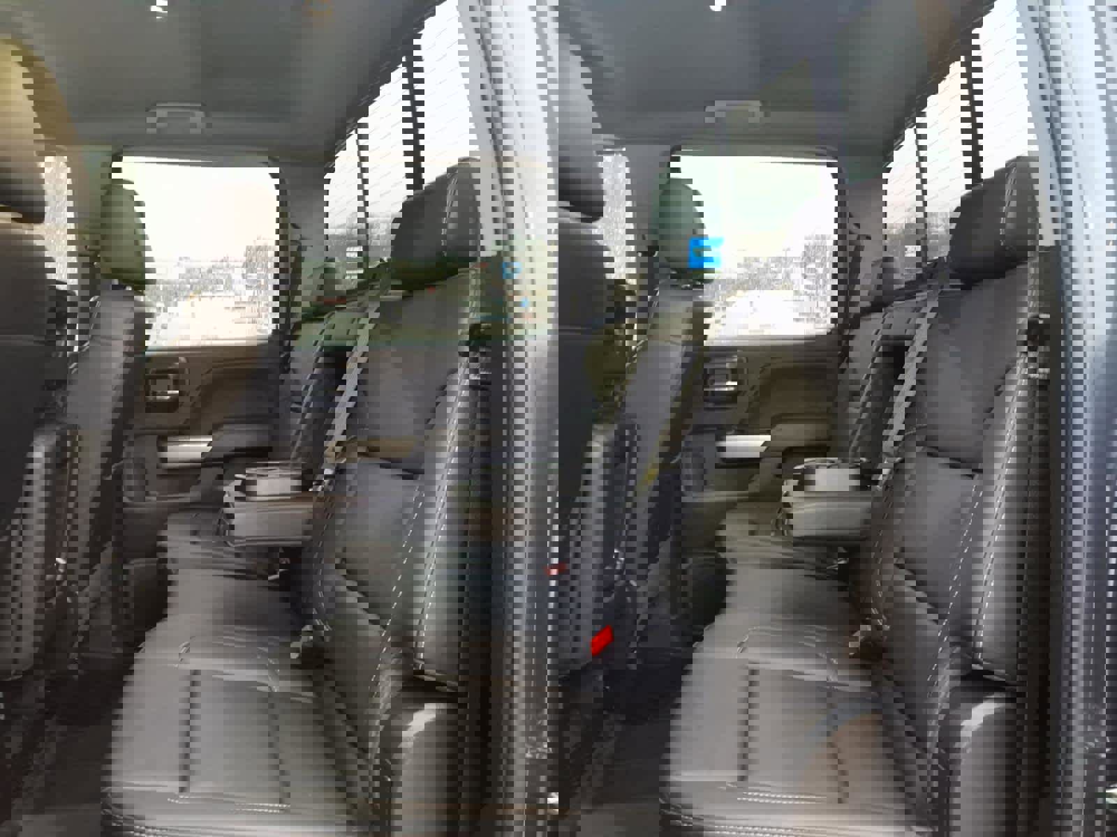 Used 2018 Chevrolet Silverado 1500 LTZ Z71 w/ Centennial Edition image 10