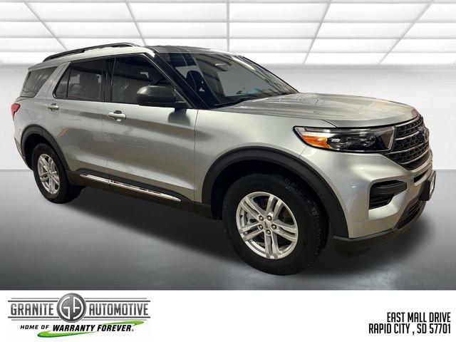 Used 2024 Ford Explorer XLT AWD/4WD image 8