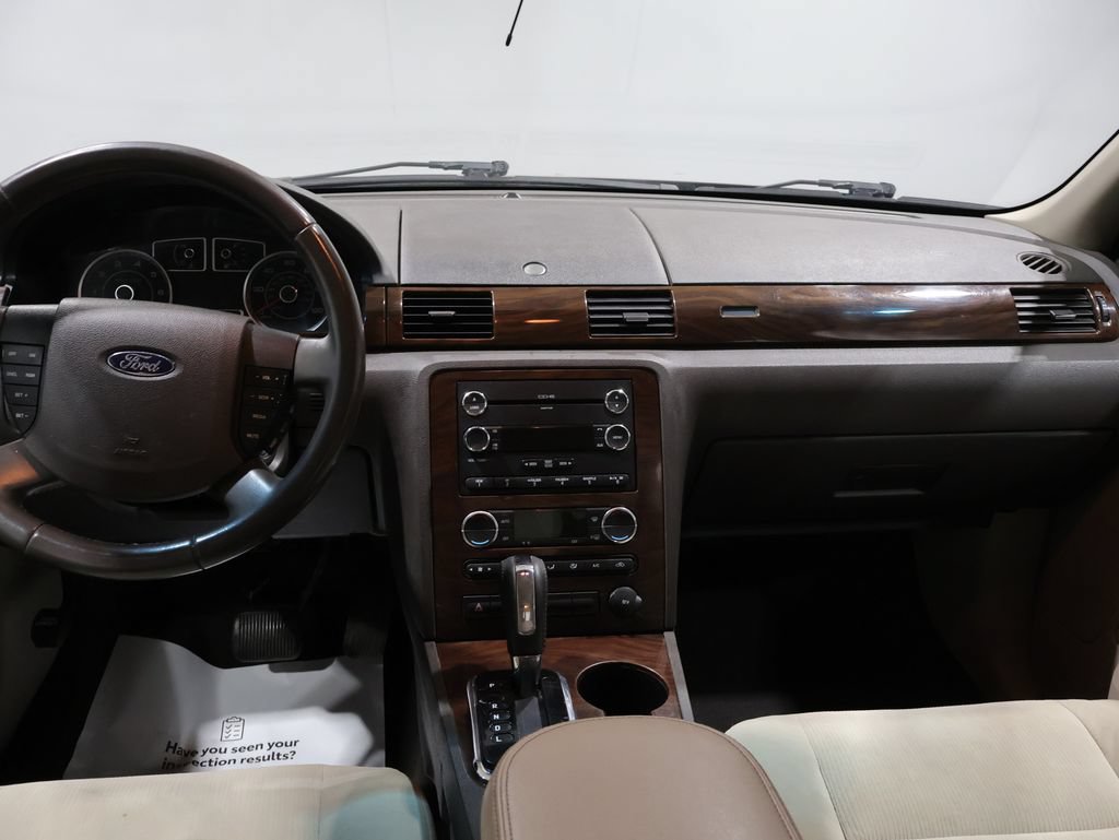 Used 2008 Ford Taurus SEL FWD image 17