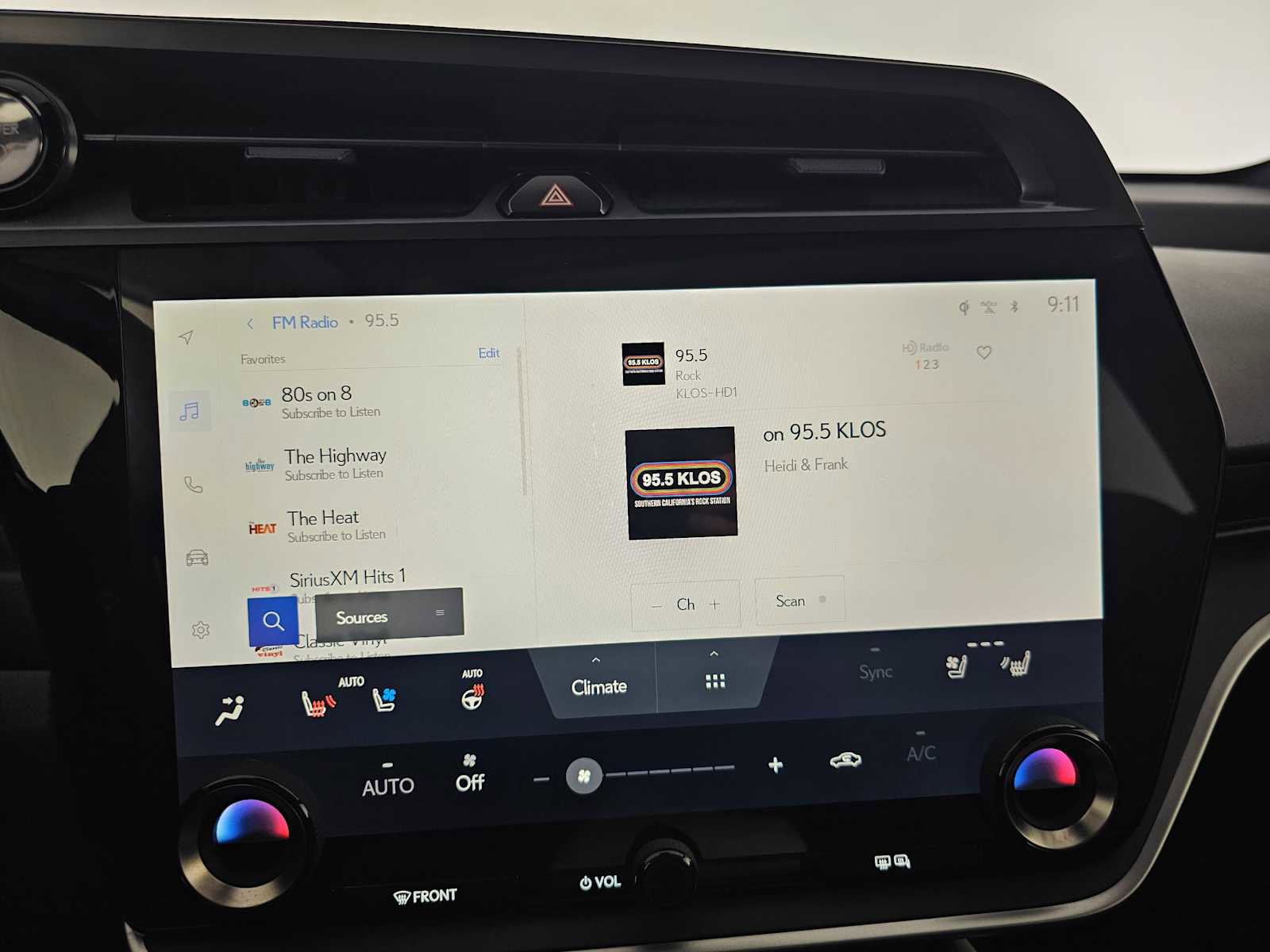 Certified 2023 Lexus RZ 450e Premium w/ Technology Package image 25