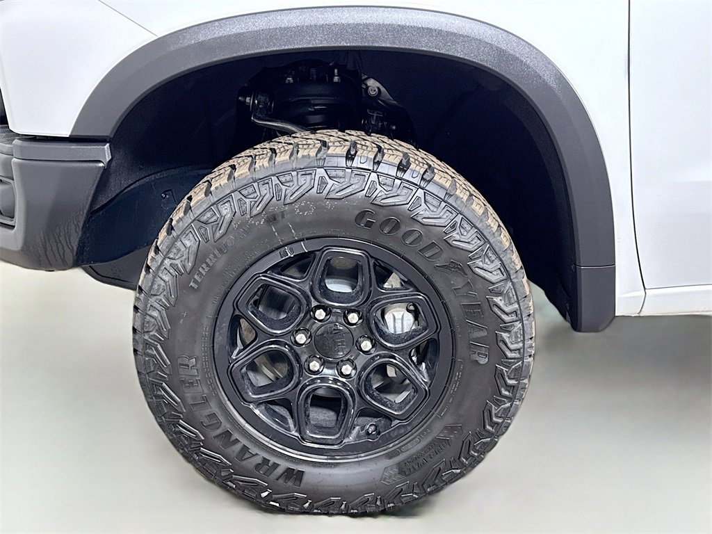 Certified 2026 Chevrolet Silverado 1500 ZR2 w/ ZR2 Bison Edition image 31