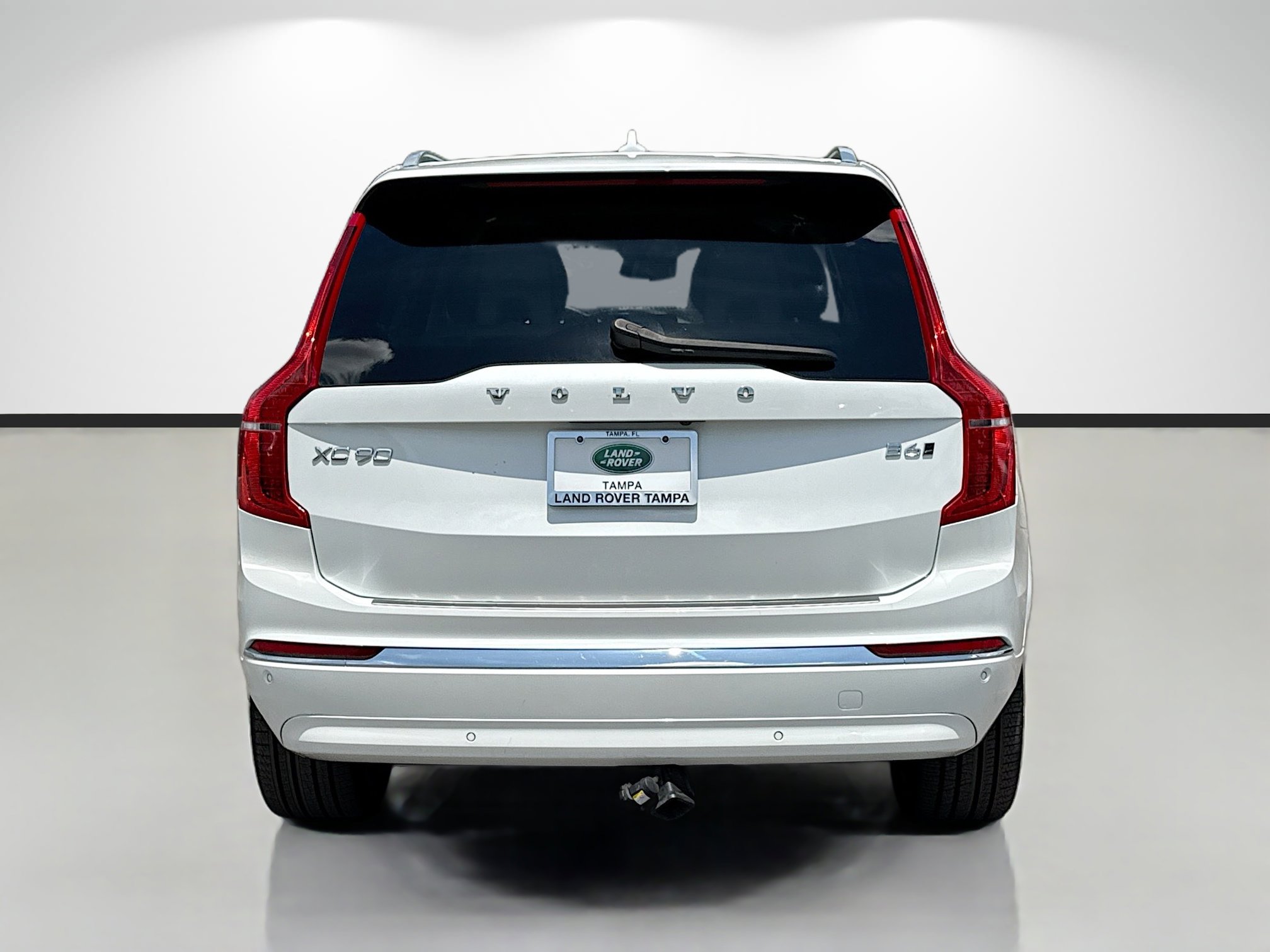 Used 2024 Volvo XC90 B6 Ultimate w/ Lounge Package AWD/4WD image 4