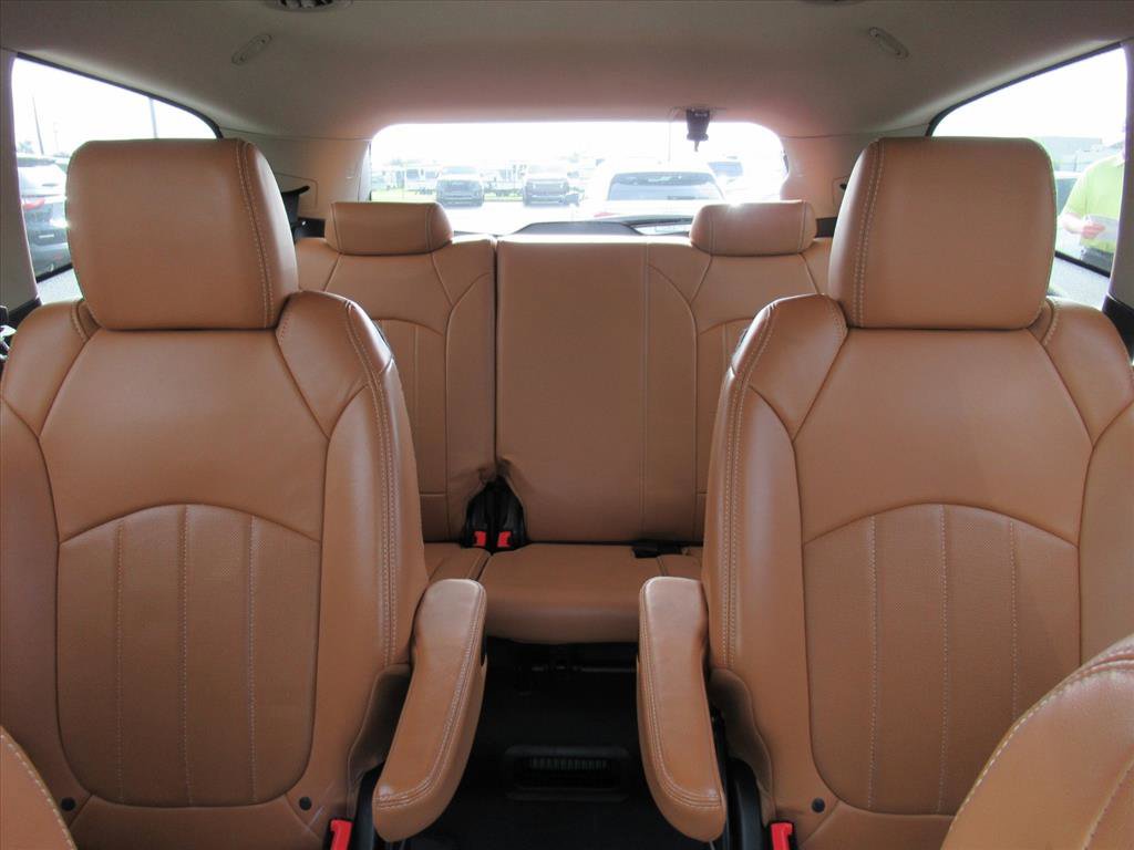 Used 2014 Chevrolet Traverse LTZ image 28