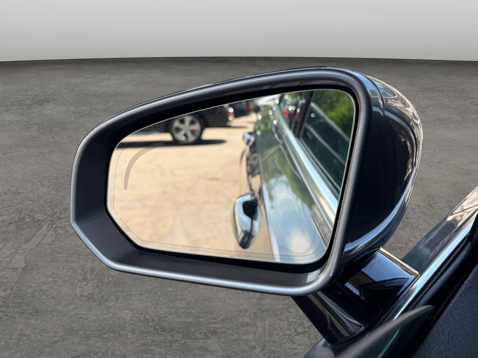 Used 2018 Volvo S90 T5 Momentum w/ Convenience Package FWD image 32