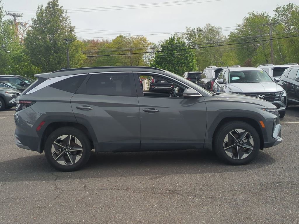 Certified 2025 Hyundai Tucson SEL AWD/4WD image 2