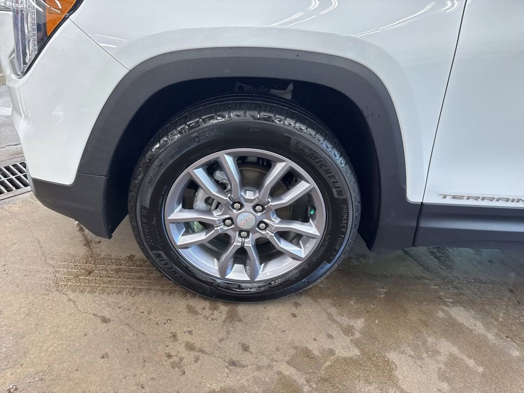 Used 2023 GMC Terrain SLT AWD/4WD image 11