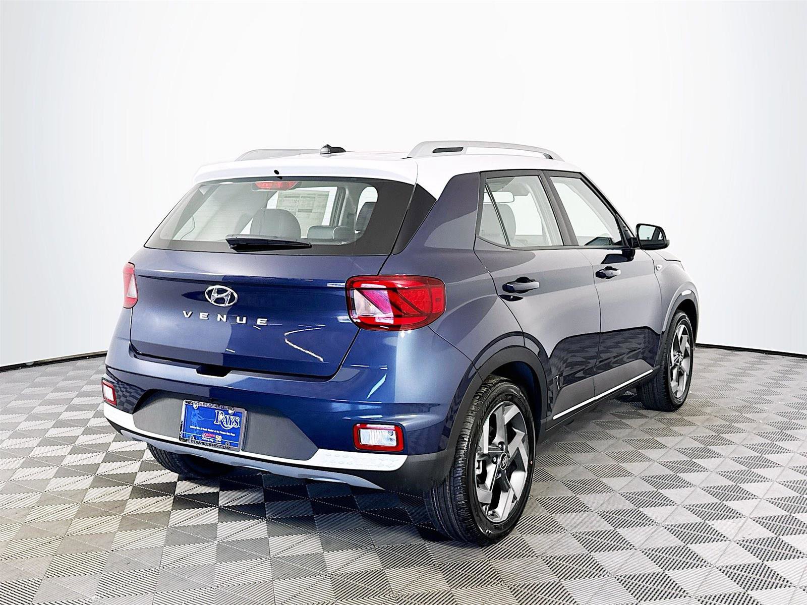 New 2025 Hyundai Venue Limited image 7