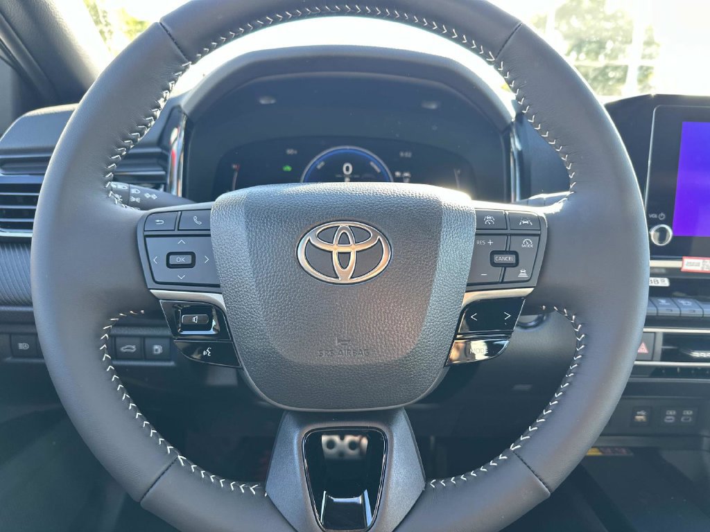 New 2026 Toyota Camry SE FWD image 19