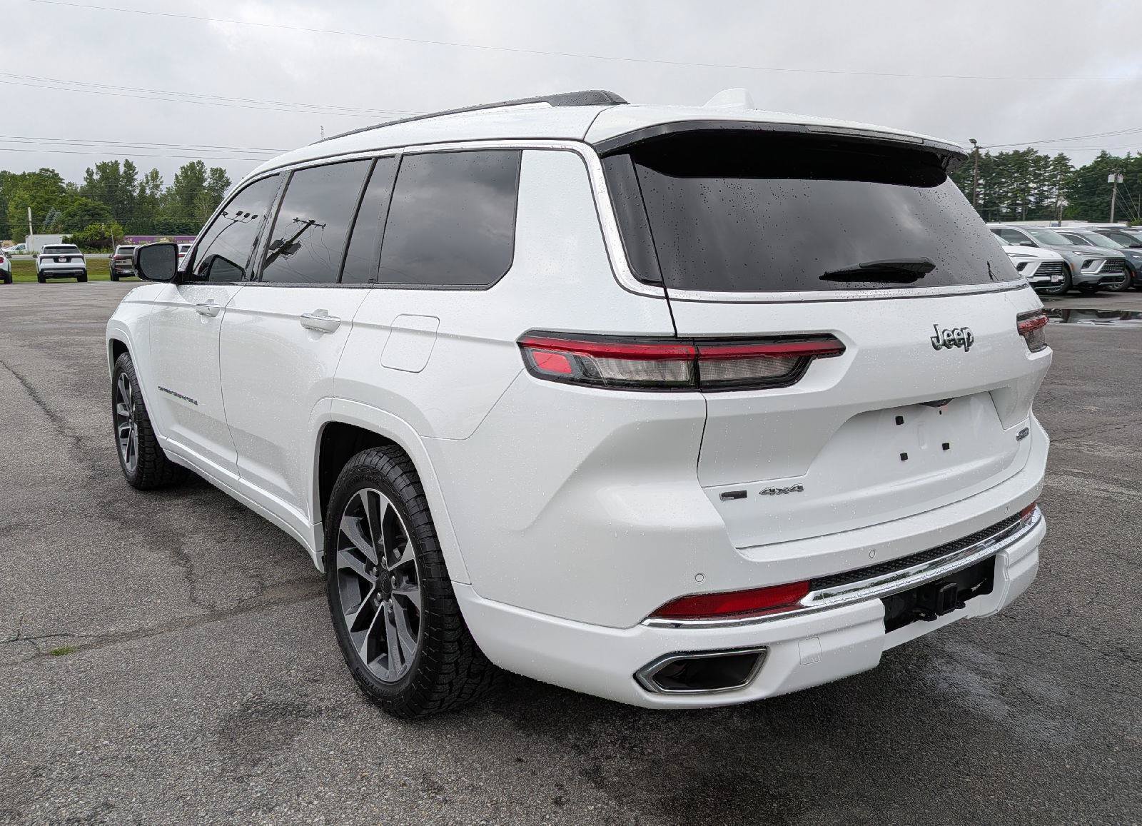Used 2023 Jeep Grand Cherokee L Overland AWD/4WD image 8