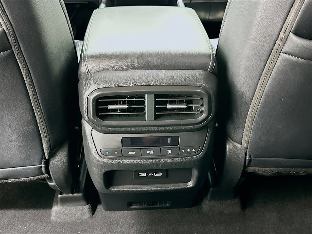 Used 2023 Honda Pilot Touring image 27