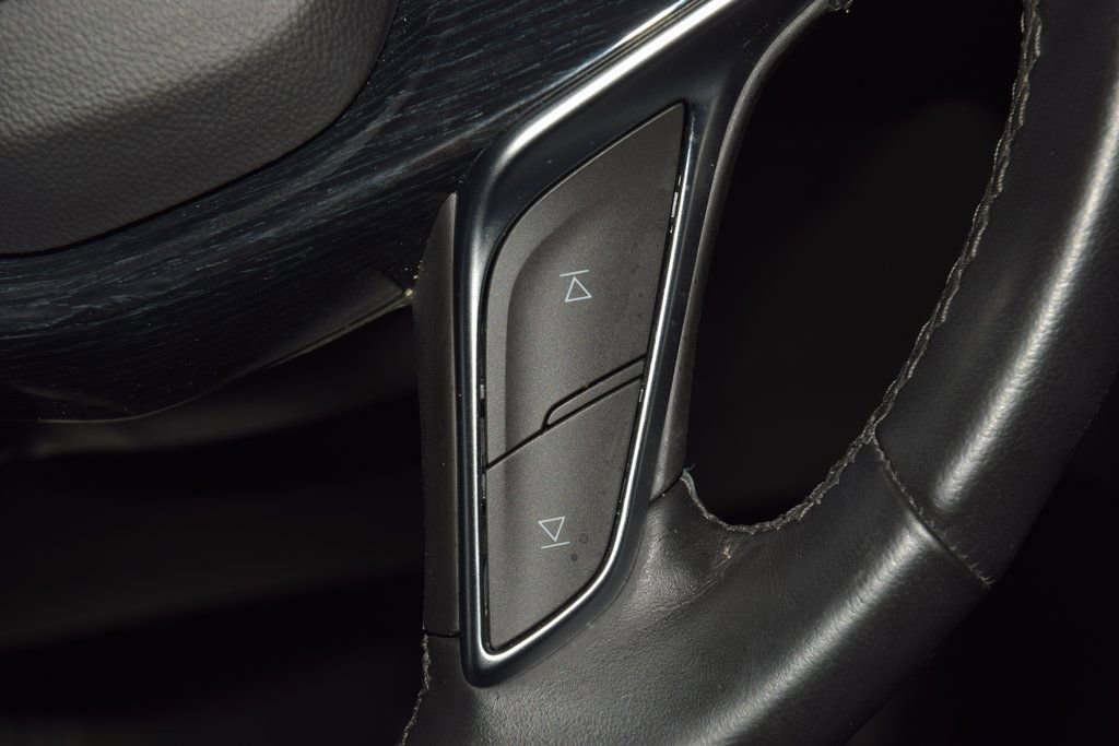 Used 2024 Cadillac XT5 Premium Luxury w/ Technology Package image 40