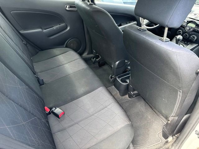 Used 2014 MAZDA MAZDA2 Sport FWD image 4
