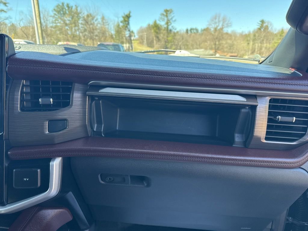 Used 2024 Ford Expedition Limited image 47