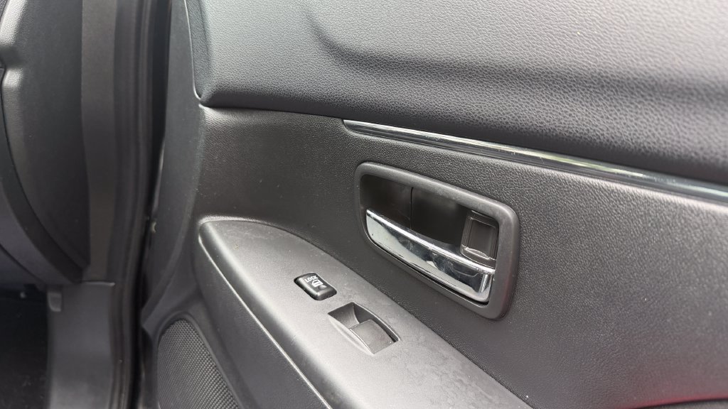 Used 2024 Mitsubishi Outlander Sport LE AWD/4WD image 17