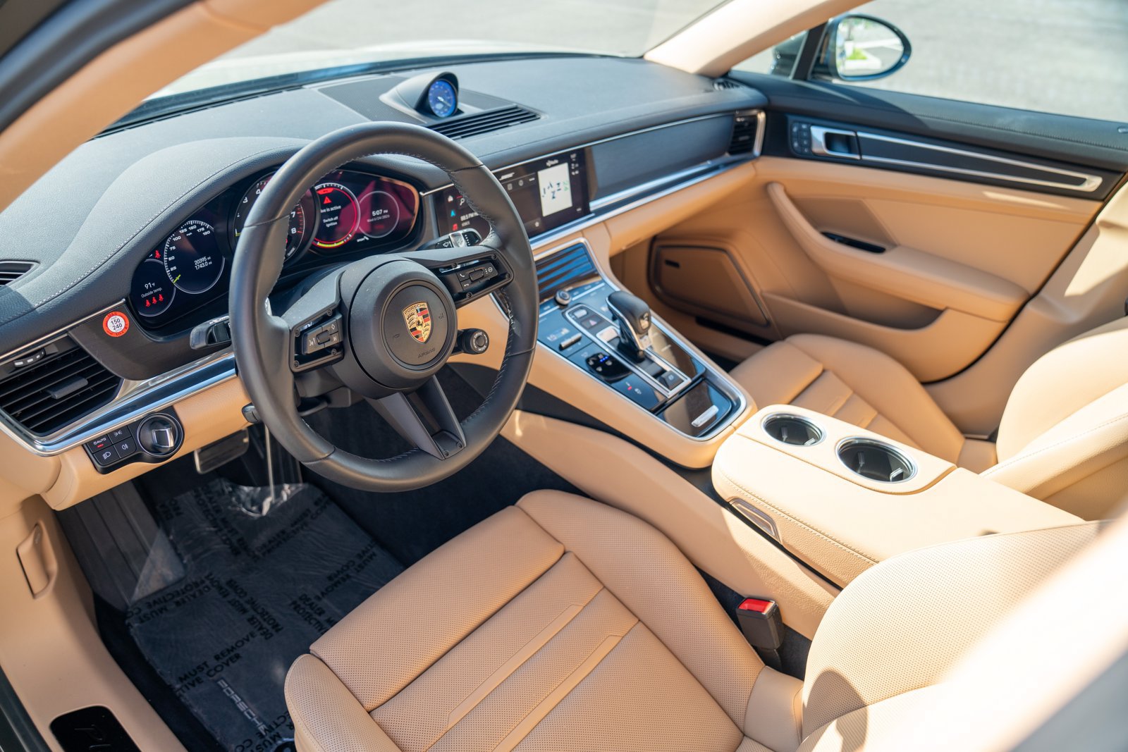 Certified 2023 Porsche Panamera 4 AWD/4WD image 4