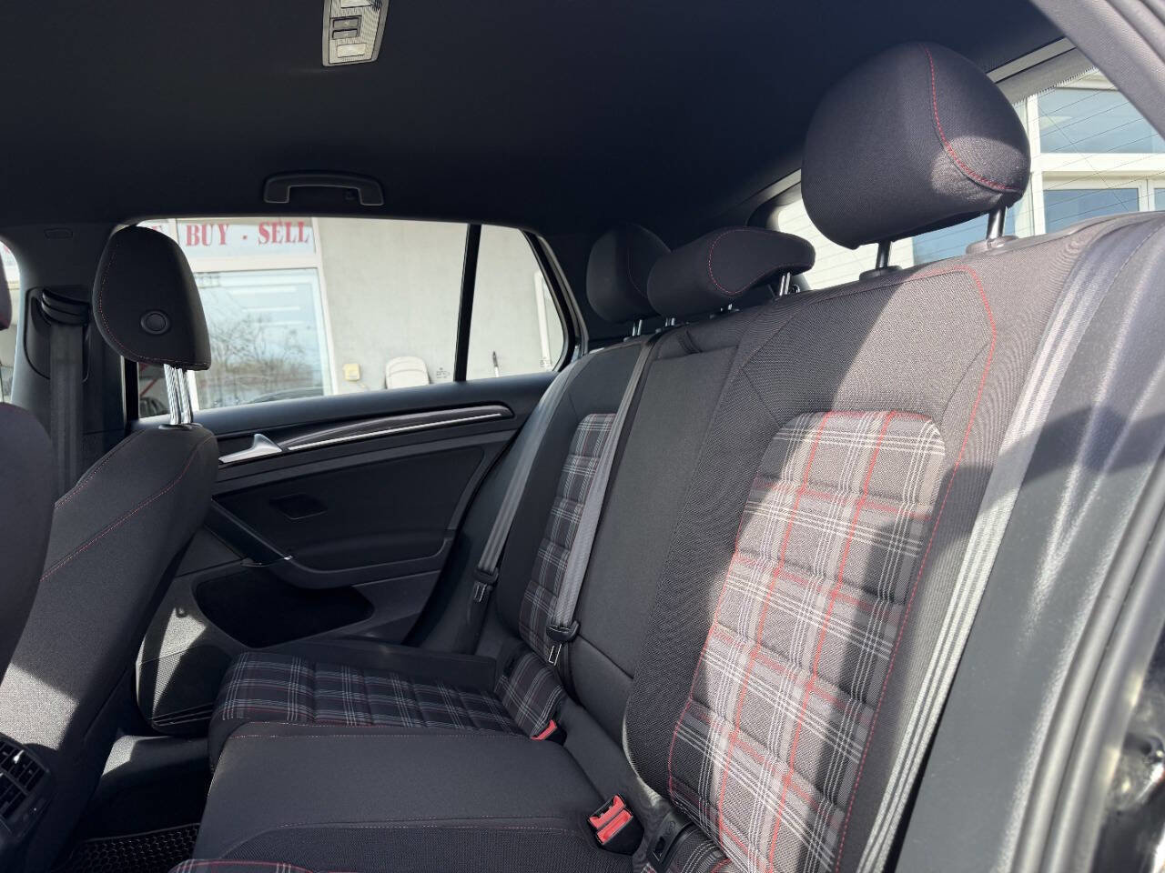 Used 2016 Volkswagen GTI S FWD image 22