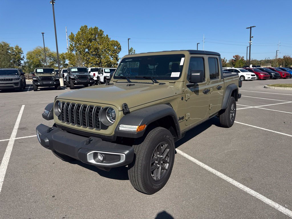 New 2026 Jeep Gladiator Sport w/ Dual Top Group AWD/4WD image 3