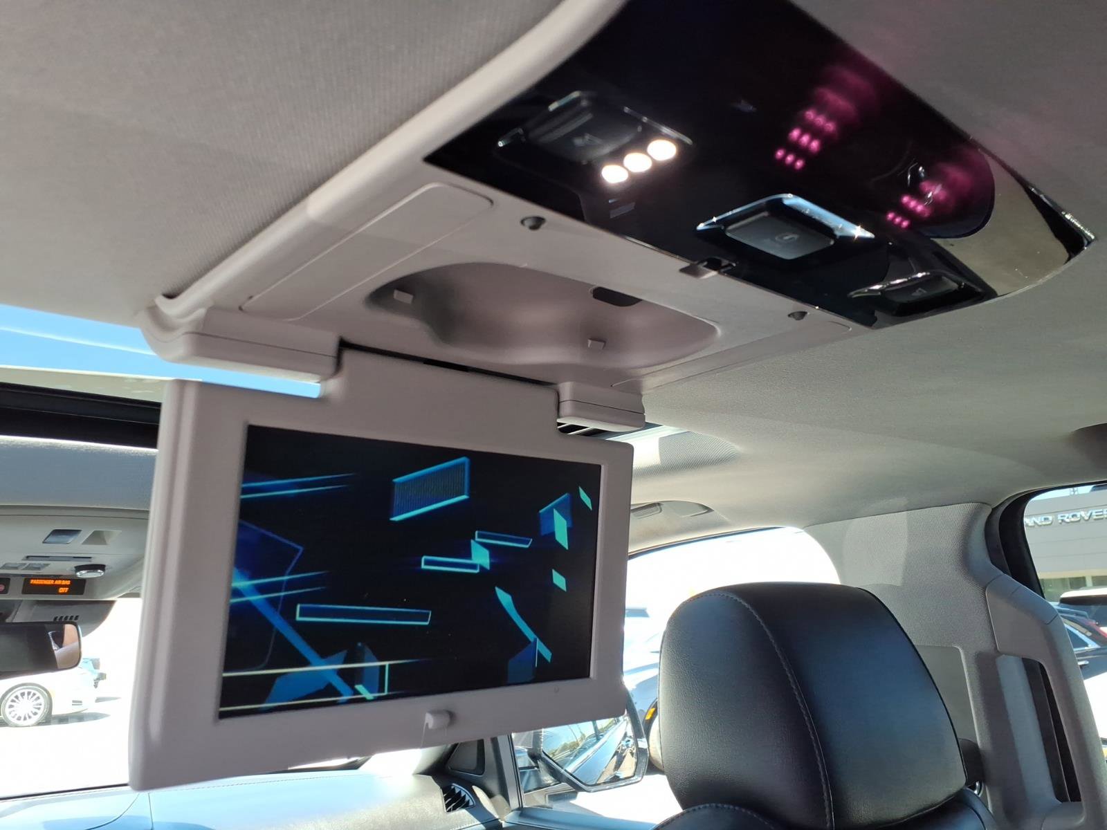 Used 2019 Cadillac Escalade Luxury AWD/4WD image 17