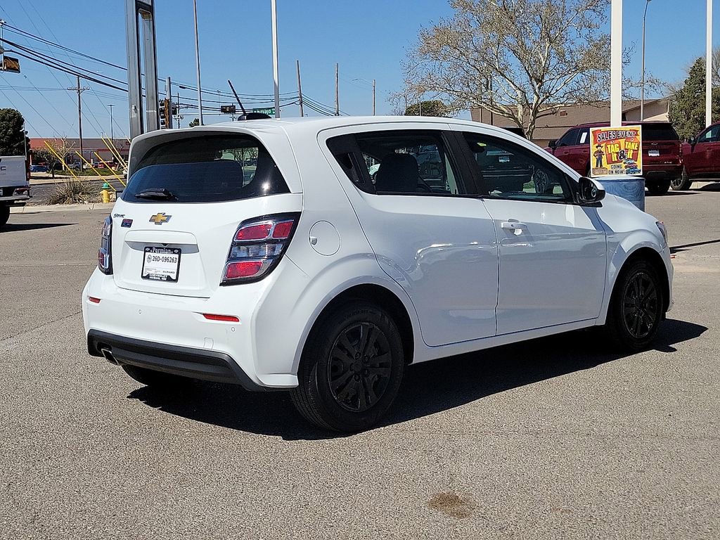 Used 2020 Chevrolet Sonic LT image 11