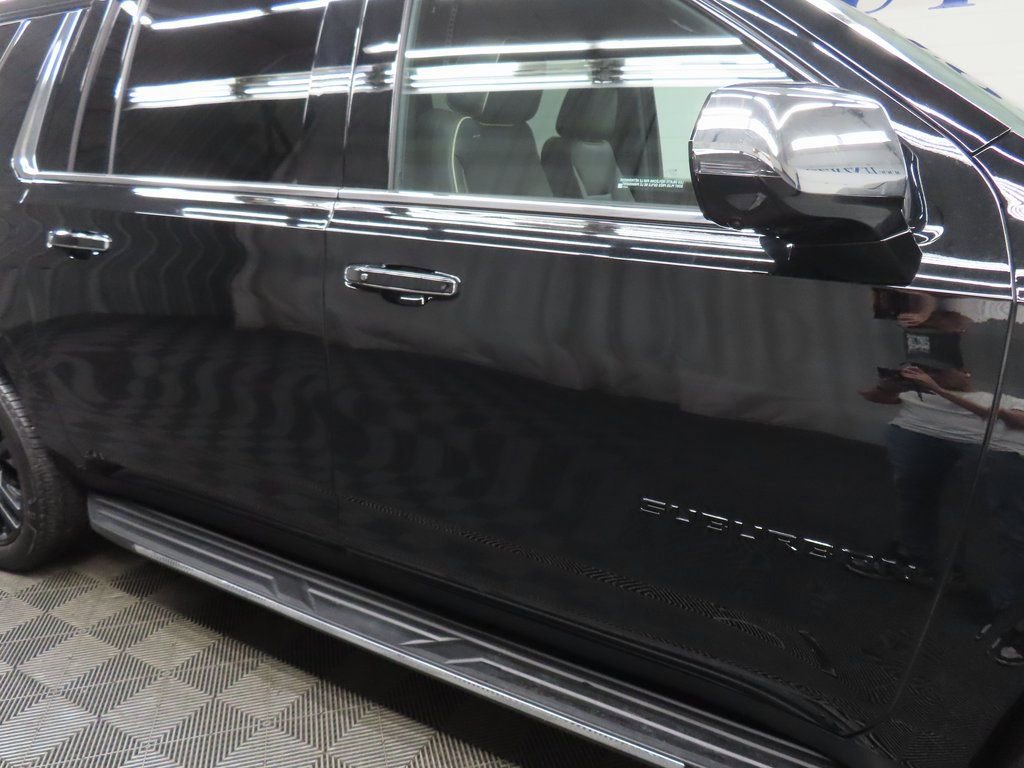 Used 2025 Chevrolet Suburban Premier AWD/4WD image 36