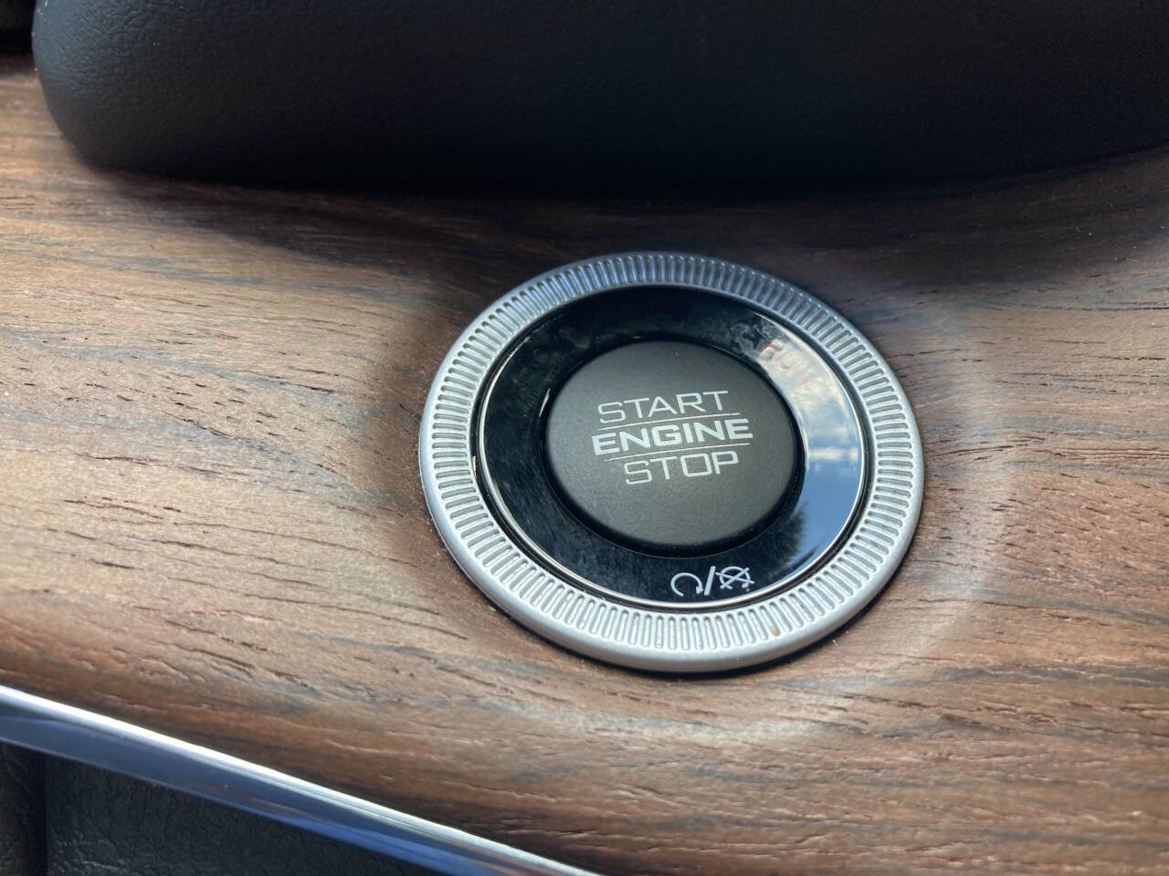 Used 2023 Jeep Grand Cherokee L Summit w/ Advanced Protech Group IV image 75