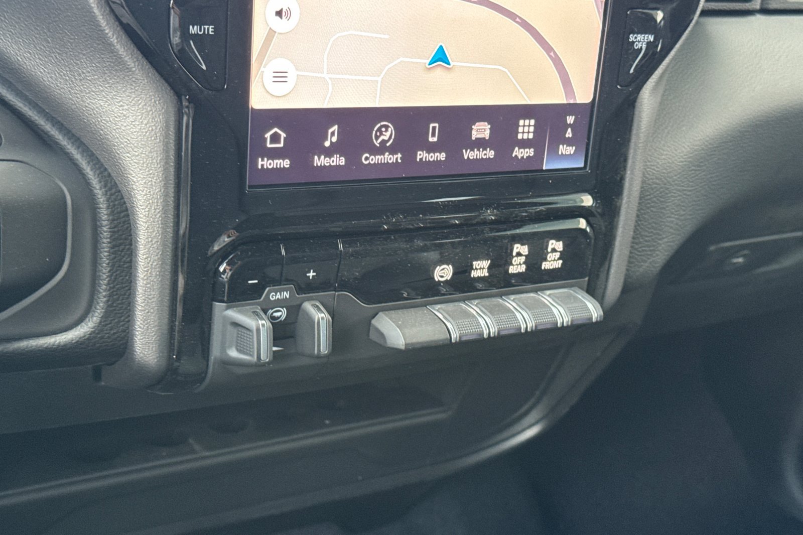 New 2027 RAM 3500 Big Horn AWD/4WD image 19