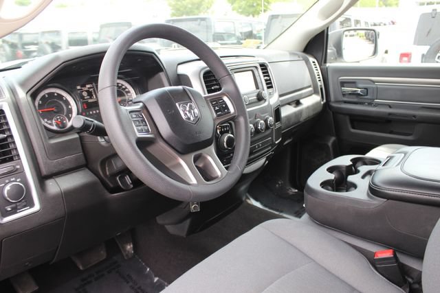 Used 2024 RAM 1500 Classic SLT AWD/4WD image 3