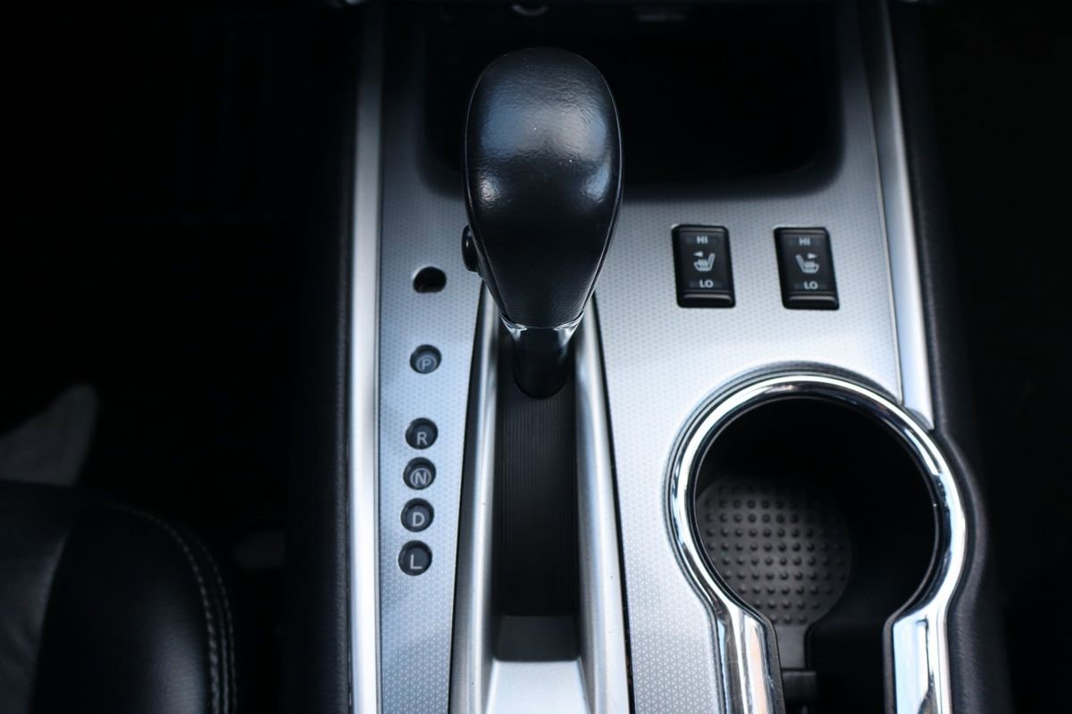 Used 2019 Nissan Pathfinder SL AWD/4WD image 38