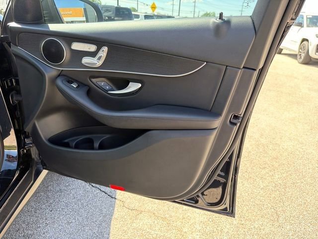 Used 2021 Mercedes-Benz GLC 300 w/ Premium Package image 39